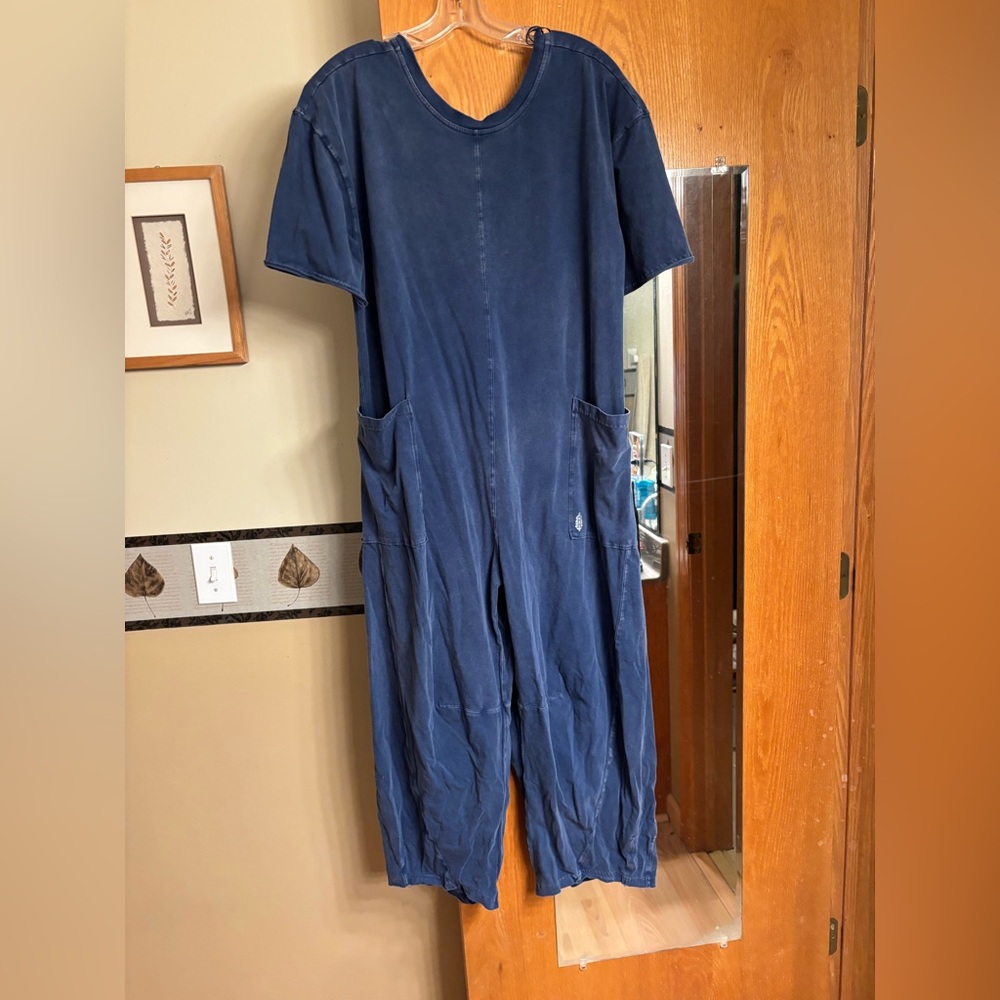 Free People Movement Hotshot Navy Short Sleeve Top